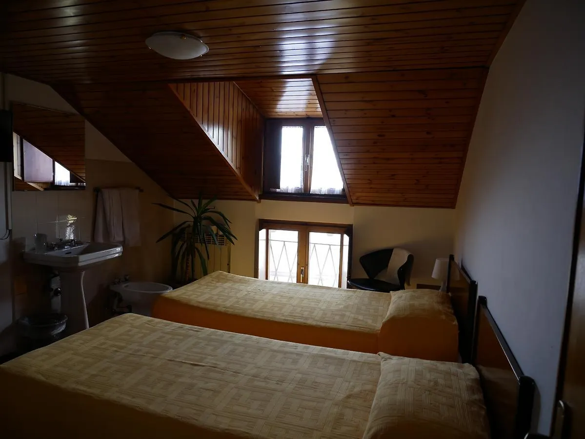 B&B Edelweiss Castione della Presolana 2*,  Italy